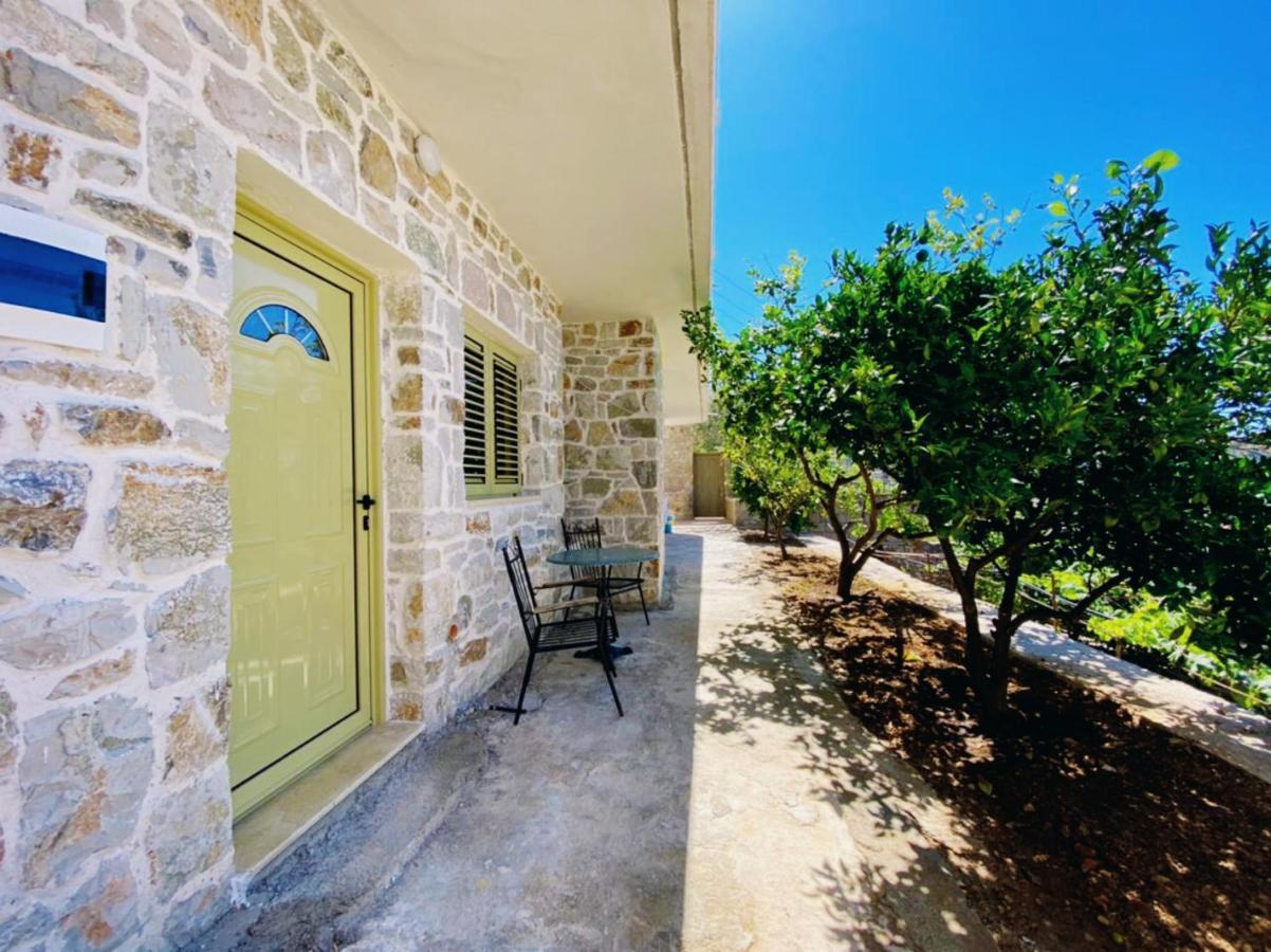 Lemons&Olives Rooms Himare Bagian luar foto