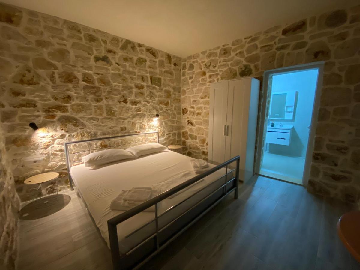 Lemons&Olives Rooms Himare Bagian luar foto